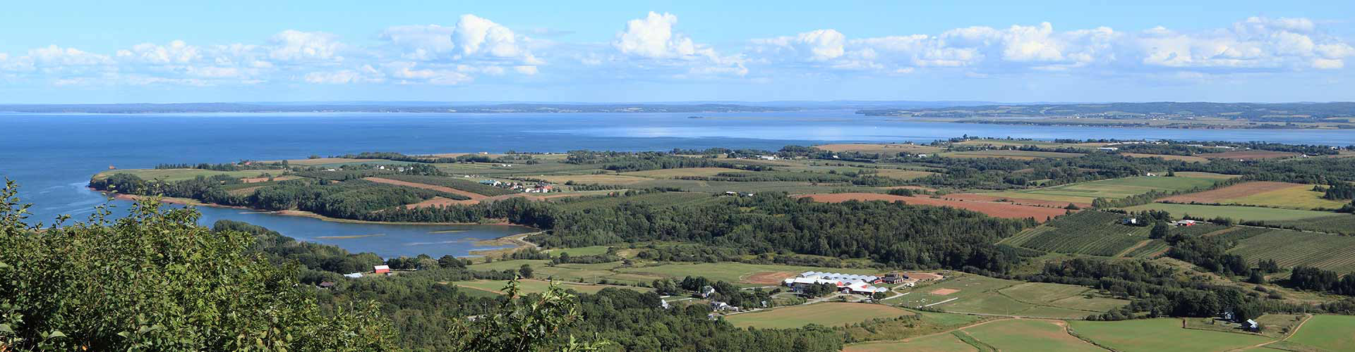 THE BEAUTIFUL ANNAPOLIS VALLEY IS YOUR CONNECTION